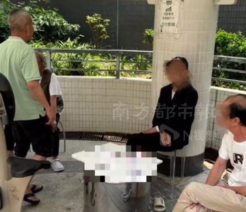 香港82岁男子街头赌博被拘