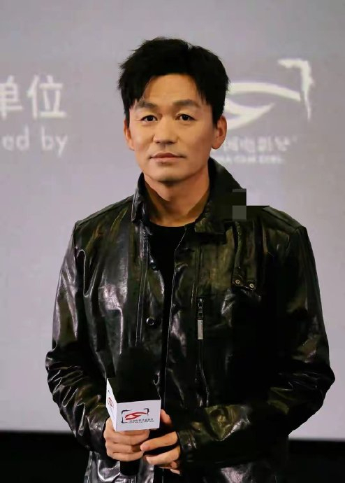 王宝强冯清相恋八年仍未领证