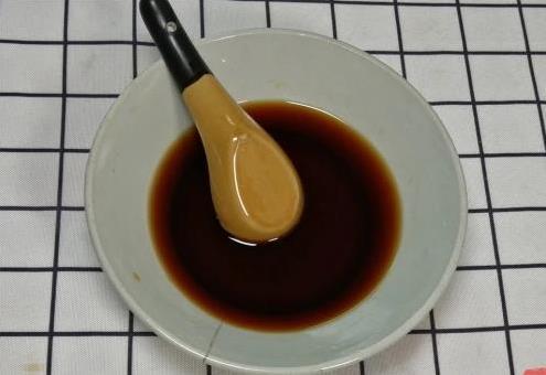 两块钱萝卜变下饭神器，3小时出锅，酸辣到停不下来