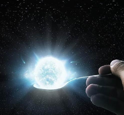 科学界对太阳未来三个不同结局预测，体积变更大，或密度变更高