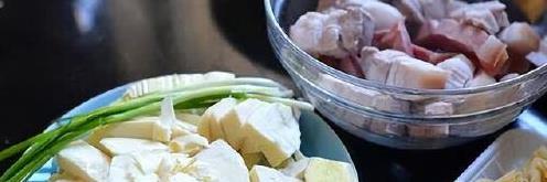 鲜到掉眉的味觉盛宴：福建“腌笃鲜”