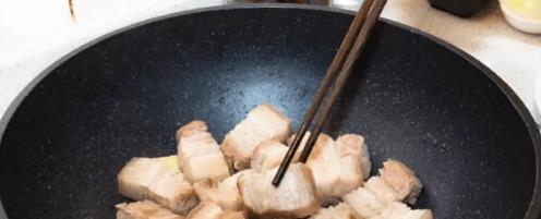 掌握4个红烧肉秘诀，香气四溢，色泽诱人，软糯不油腻！