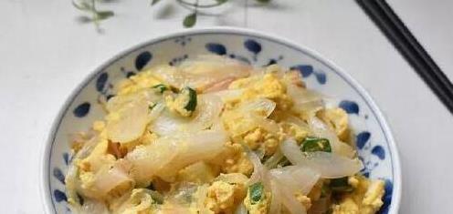下班后必试的快手菜，几分钟搞定，色香味俱全，炒一盘就上桌！