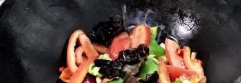 1块豆腐配2个鸡蛋，简单一煎一炒，香气四溢，家常味道轻松上桌！