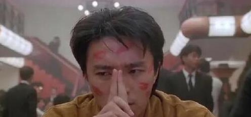 周星驰：从贫民区到喜剧之王，他用努力书写了传奇人生！