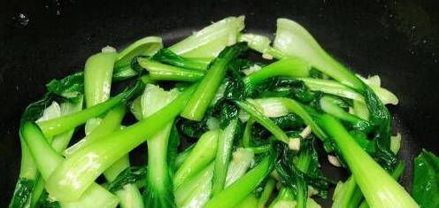 广东人都爱炒蔬菜！如何轻松做出香脆美味，健康又去油腻？