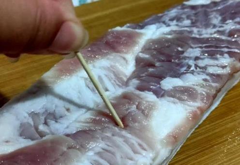 电饭煲做红烧肉，简单3步出锅，香到邻居敲门？