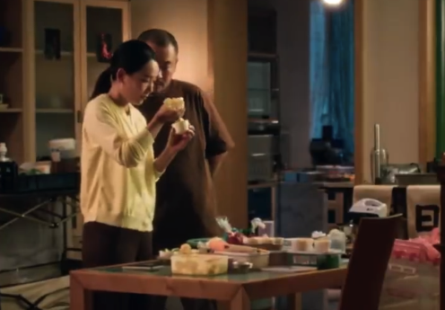 听障夫妇卖7元提拉米苏三年从未涨价 用手语传递每份甜蜜