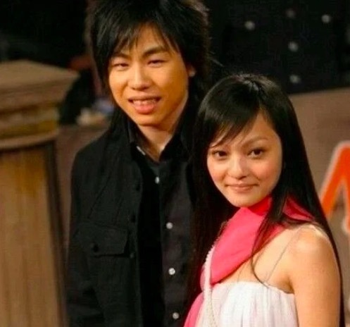 胡彦斌转发张韶涵的文案