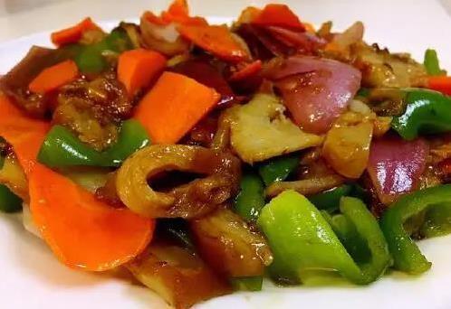 牛肉最好吃部位不是牛排，藏在脚上，稀罕到抢不到？