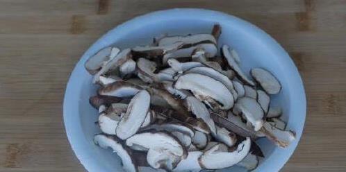 10分钟搞定韩式拌饭，酱汁加这物超开胃，你吃过吗？