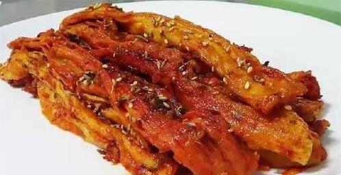 腐竹也能做辣条？自制麻辣零食，3步吃出健康又过瘾