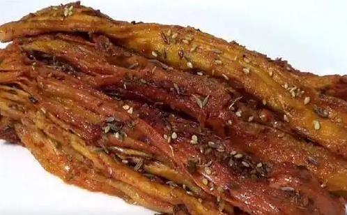 腐竹也能做辣条？自制麻辣零食，3步吃出健康又过瘾