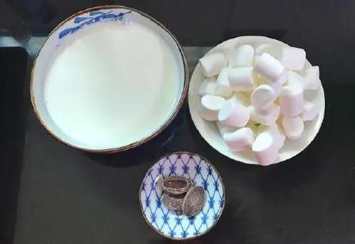 两步搞定入口即化慕斯，厨房小白也行，比冰淇淋还香甜？