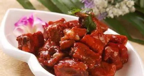 排骨这样做，外酥里嫩超好吃，不焯水也能香翻全家？