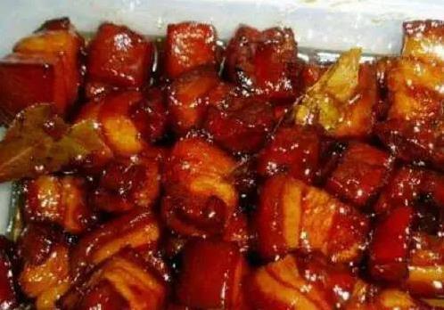 红烧肉这样做最好吃，肥而不腻全家抢，秘方竟然这么简单？