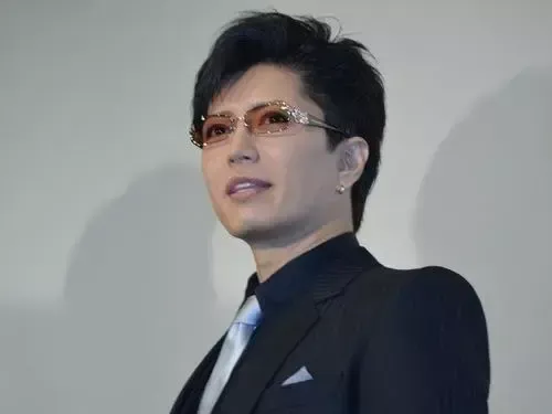 GACKT因重度发声障碍将暂停事业 此前暴瘦10公斤