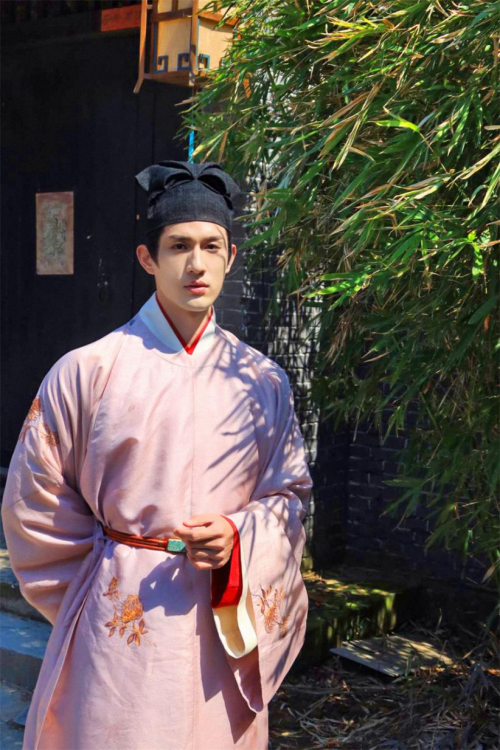 孙政首度参演古装剧《五福临门》 演绎富家子弟收获满满