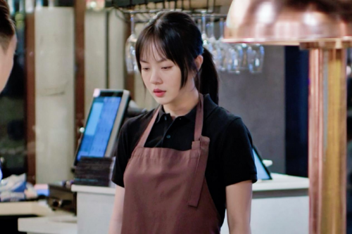 新加坡电视剧《职不值得》黄暄婷许瑞奇何盈莹演绎职场生存众生相