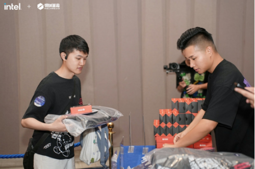 探秘幕后:机械革命2025粉丝体验会苏州站揭示品牌硬核实力