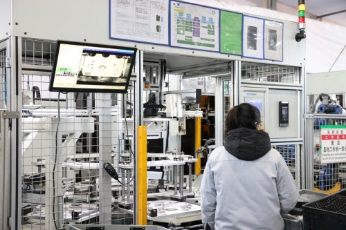 数字廊坊采访行走进华安汽车:以“数”赋能,锻造汽车零部件智造新引擎