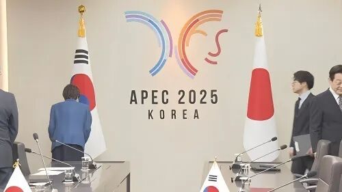 高市早苗涉台错误言行之际,国防部长董军对小泉进次郎怎么说?