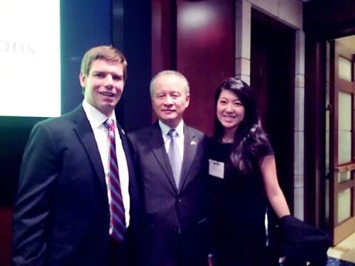 胡锡进与美著名"中国美女间谍"方芳餐叙_新闻频道_中华网