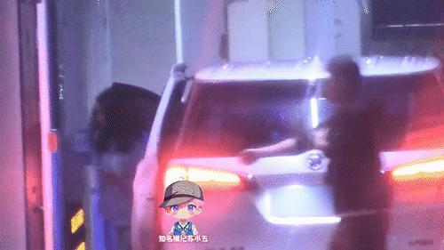 马苏疑新恋情曝光 李泓良贴心护送