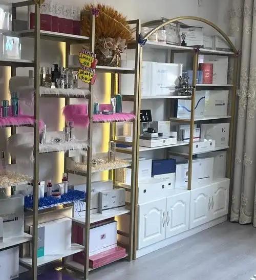 女子称打水光针皮肤破溃治疗要6万 美丽背后的代价