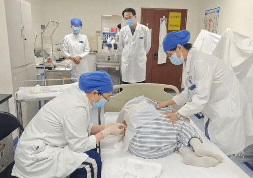 渐冻症靶向治疗应用临床！患者在北医三院完成全国首针注射