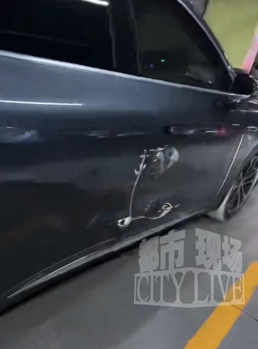 两辆华为鸿蒙智行车遥控泊车相撞 智能驾驶安全再引关注