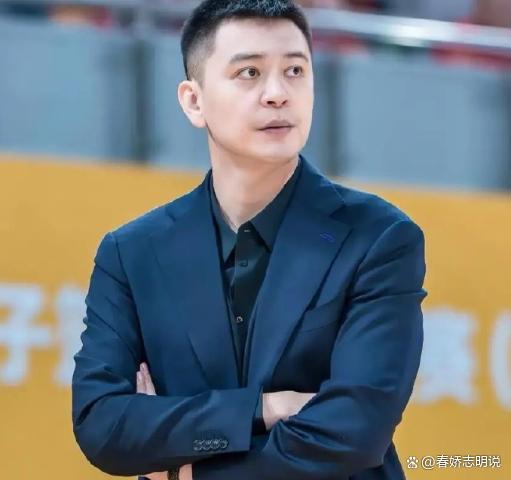 8胜11负 杨鸣主动离任辽篮主帅一职 是意料之外还是情理之中 四连败成导火索