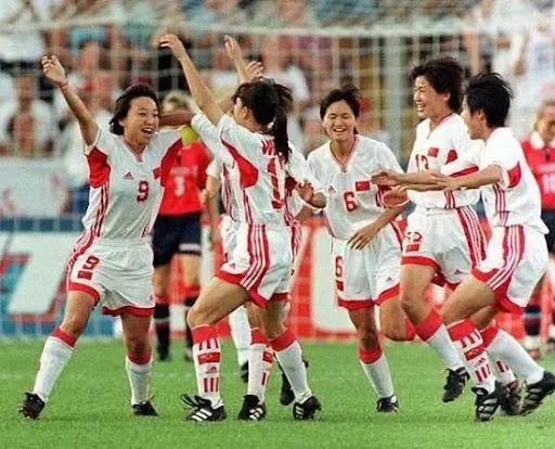 王勤伯：刻舟求剑练神功——中国足球最大的认知错误 忽视社会化的根本