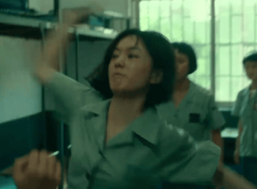 电影《向阳花》高月香暴打人贩子 为女儿筹款不惜一切