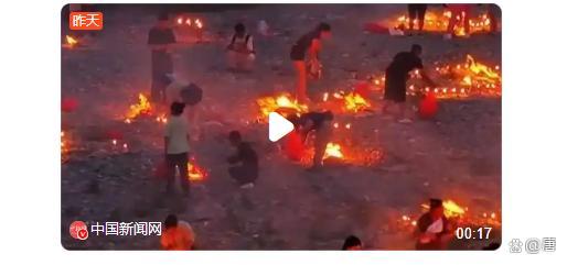 贵州群众在指定区域烧纸祭亲 星火寄深情