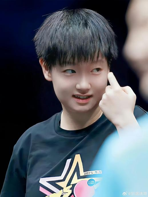 孙颖莎臂如藕节 合规技术典范