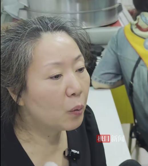 女兒家門口被害母親稱向江歌媽媽學習 案件延期審理引發(fā)關注