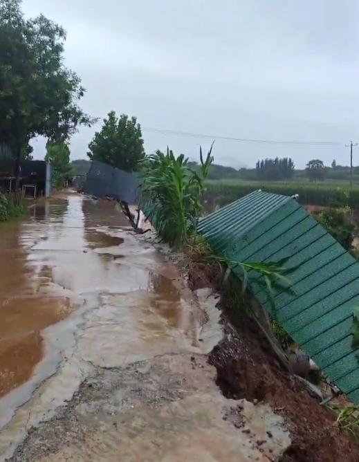 河北易县遭暴雨居民发声