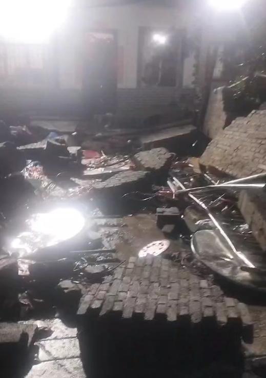 6人参加葬礼遇难 女子为保护孙子身亡 家属寻求公道