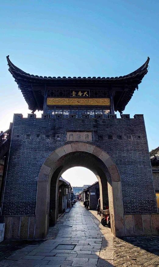 “苏超”夺冠后,泰州市官宣→