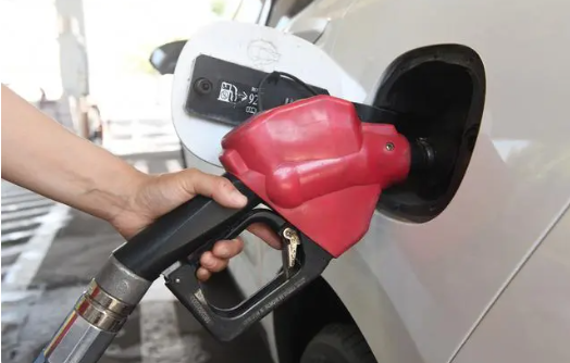 95号汽油进入7元时代 国内成品油迎年内第6次下调_新闻频道_中华网