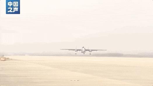 專家:九天無人機可釋放“蜂群”攻擊 無人機中的“巨無霸”