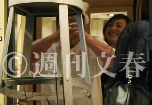42岁广末凉子否认出轨 男方曾被称是岁广gay圈桥本环奈
