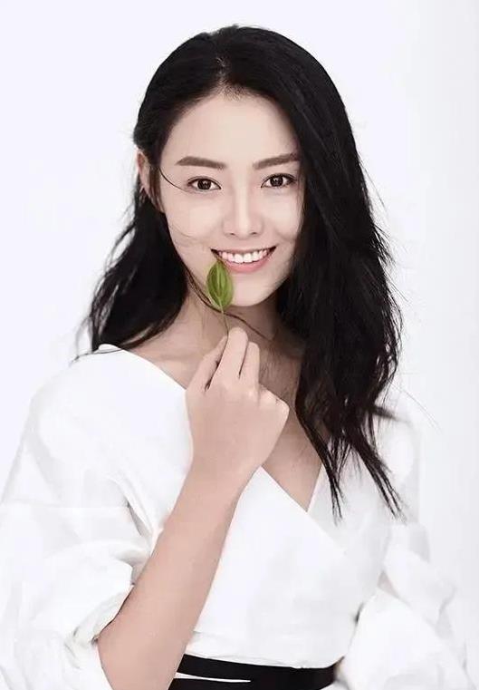 90后实力派崛起，她用演技征服观众，每一次蜕变都是对梦想的执着