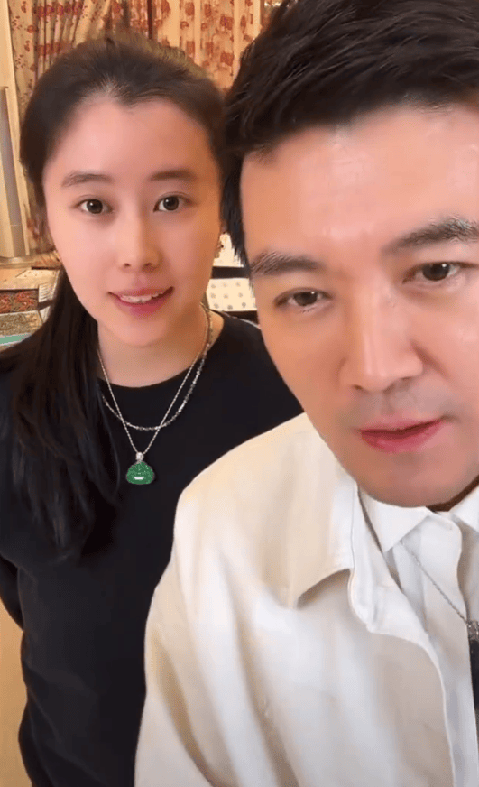 杨子带大女儿杨海润直播带货引热议