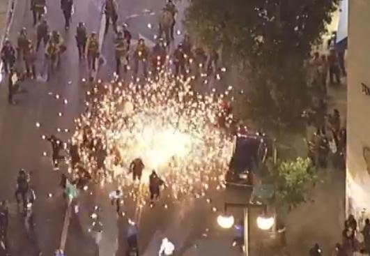 愈演愈烈，抗议浪潮蔓延美国多地 多地爆发反ICE示威