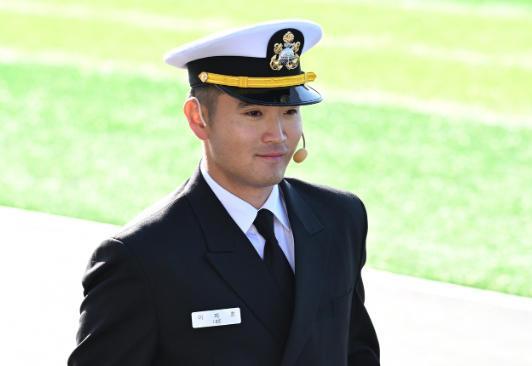 三星CEO之子转行海军翻译 罕见举动引发热议