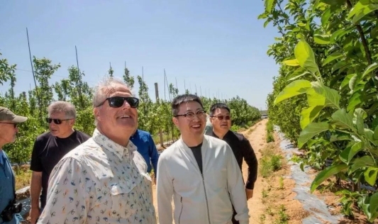 种苹果的硕士青年——宋楠