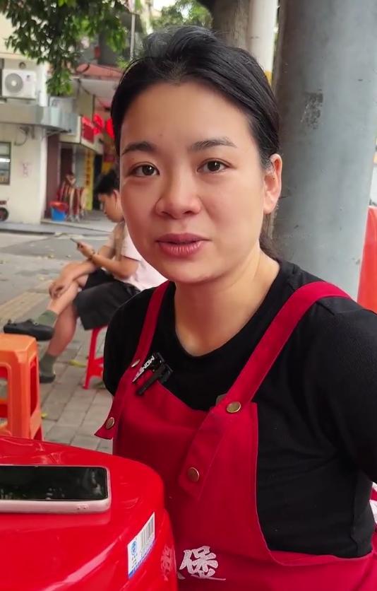 米饭免费店家回应老伯吃酱油拌饭 暖心举动获赞