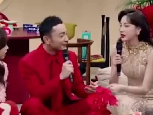 尼格买提复盘穿帮全过程，手里最后剩了两张什么牌？2